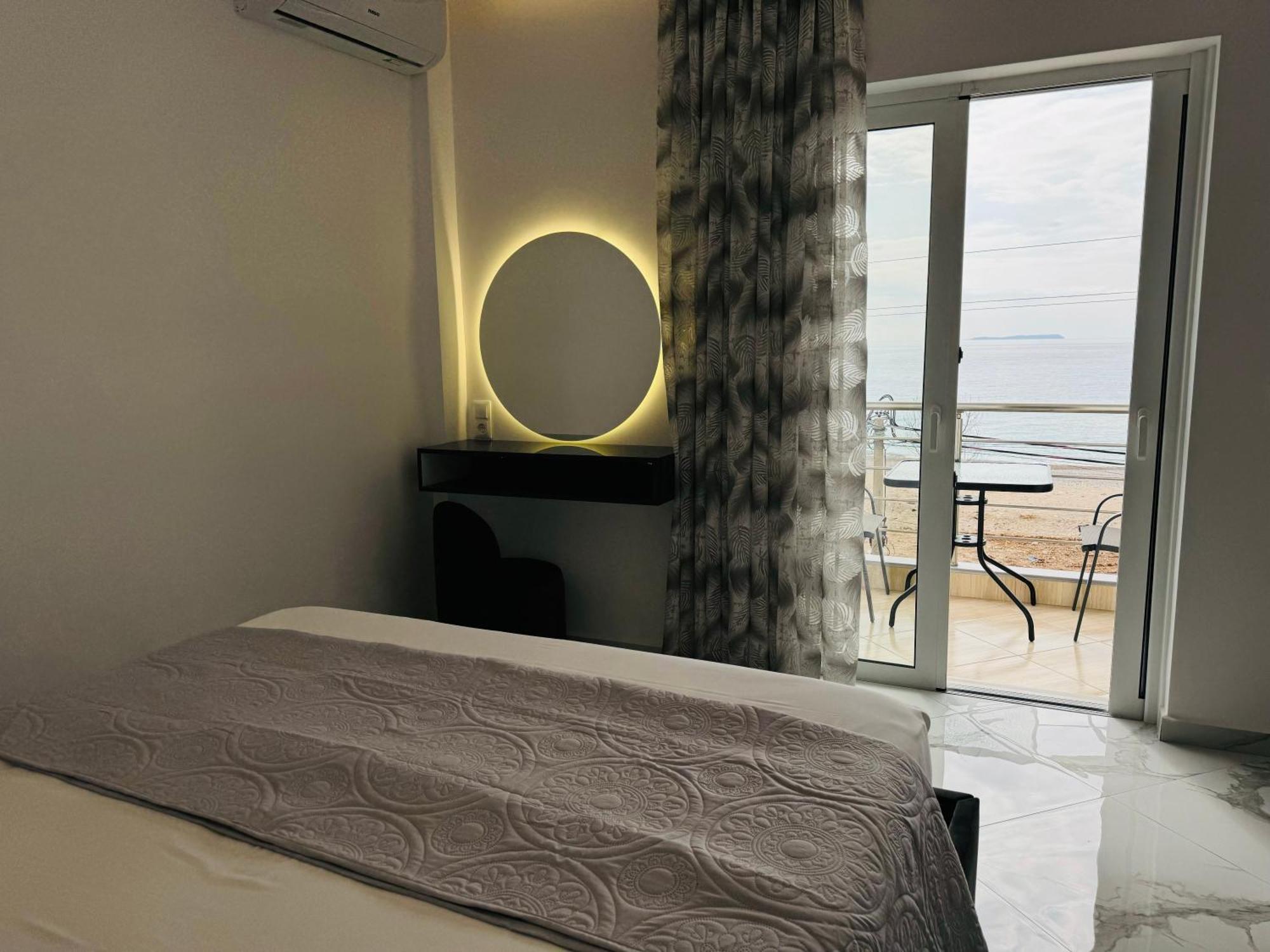 Ionian View B&B Himarë Pokoj fotografie